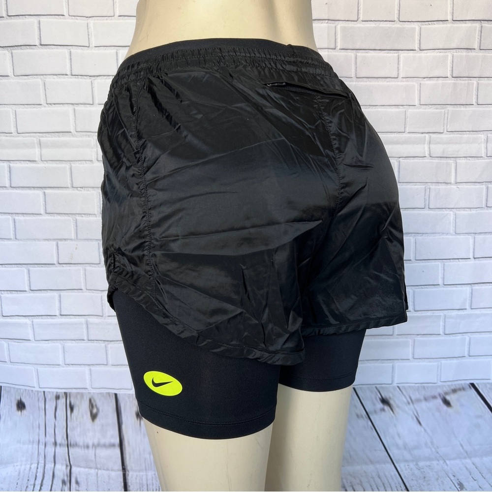 Nike Women's Icon Clash Tempo Luxe Running Shorts Black DM7739-010 XSmall